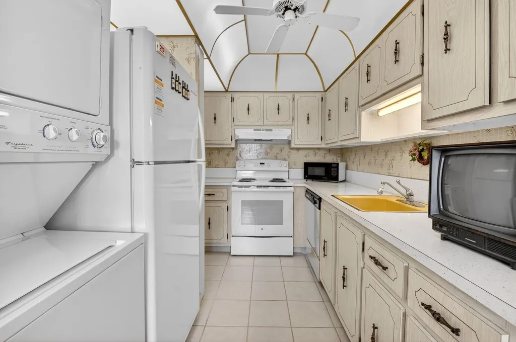1150 Mahogany Way Delray Beach FL 33445