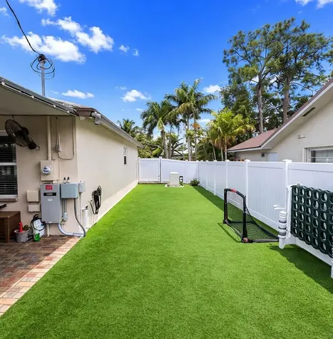 4789 Dolphin Drive Lake Worth FL 33463