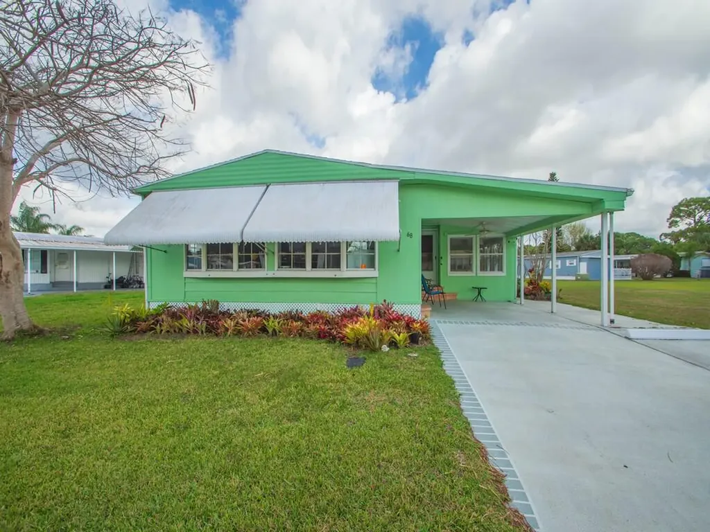 68 W Caribbean Port St Lucie FL 34952