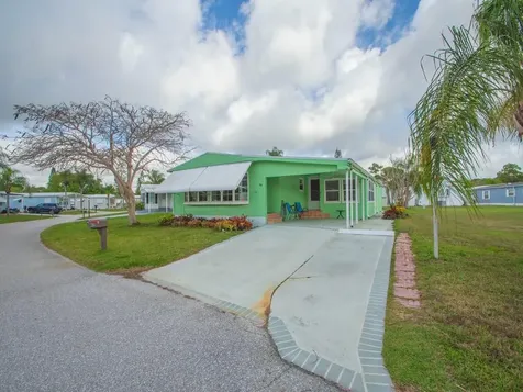68 W Caribbean Port St Lucie FL 34952