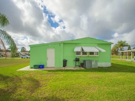 68 W Caribbean Port St Lucie FL 34952