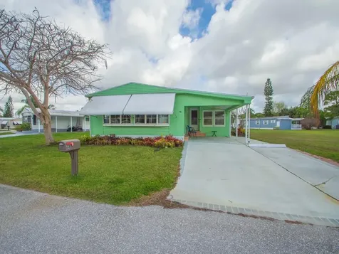 68 W Caribbean Port St Lucie FL 34952