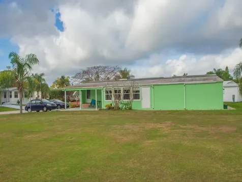 68 W Caribbean Port St Lucie FL 34952