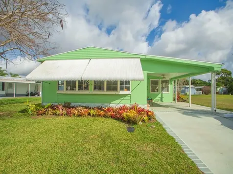 68 W Caribbean Port St Lucie FL 34952
