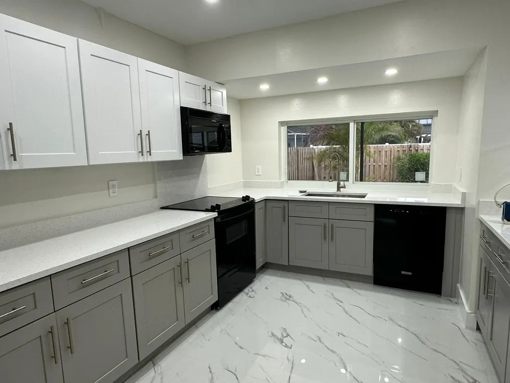 2110 NW 109th Avenue Sunrise FL 33322