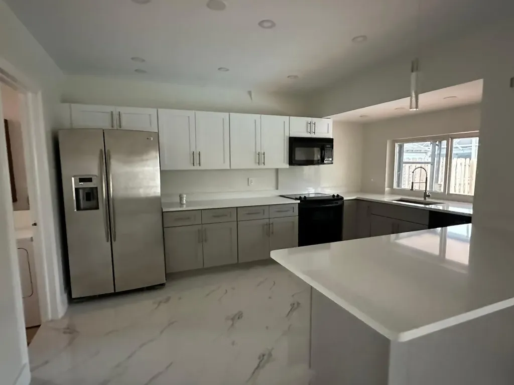 2110 NW 109th Avenue Sunrise FL 33322