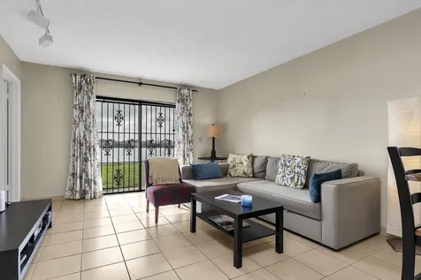 6715 W 26th Drive Hialeah FL 33016