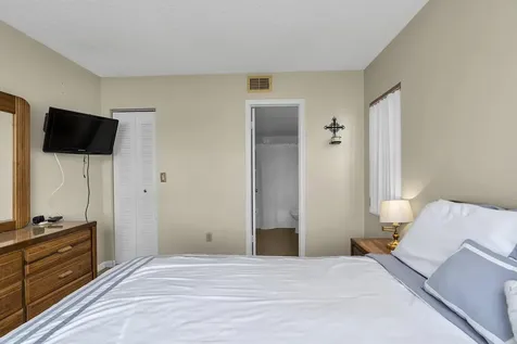 6715 W 26th Drive Hialeah FL 33016