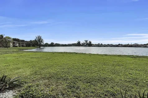 6715 W 26th Drive Hialeah FL 33016