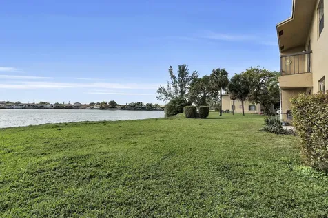 6715 W 26th Drive Hialeah FL 33016