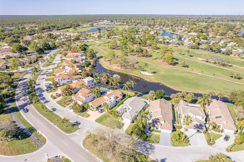 13090 Touchstone Place Palm Beach Gardens FL 33418