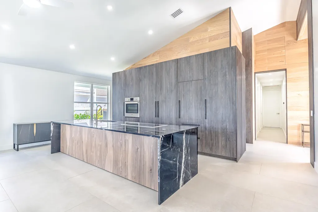 13090 Touchstone Place Palm Beach Gardens FL 33418