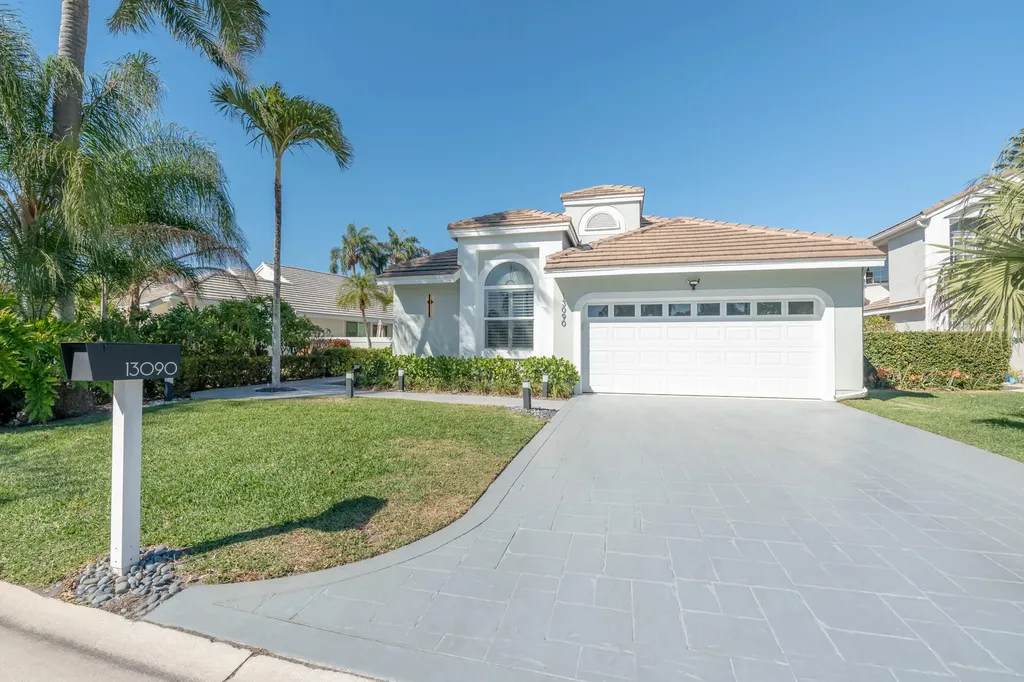 13090 Touchstone Place Palm Beach Gardens FL 33418