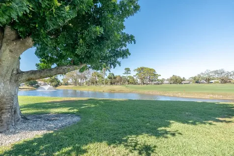 13090 Touchstone Place Palm Beach Gardens FL 33418