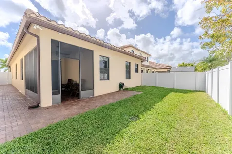 5115 NW 51st Terrace Tamarac FL 33319