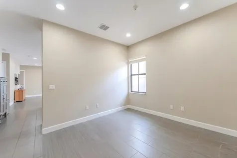 5115 NW 51st Terrace Tamarac FL 33319