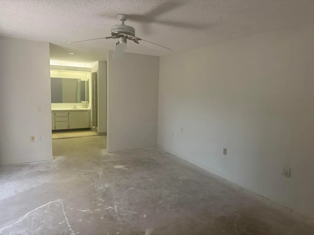 219 2nd Lane Palm Beach Gardens FL 33418