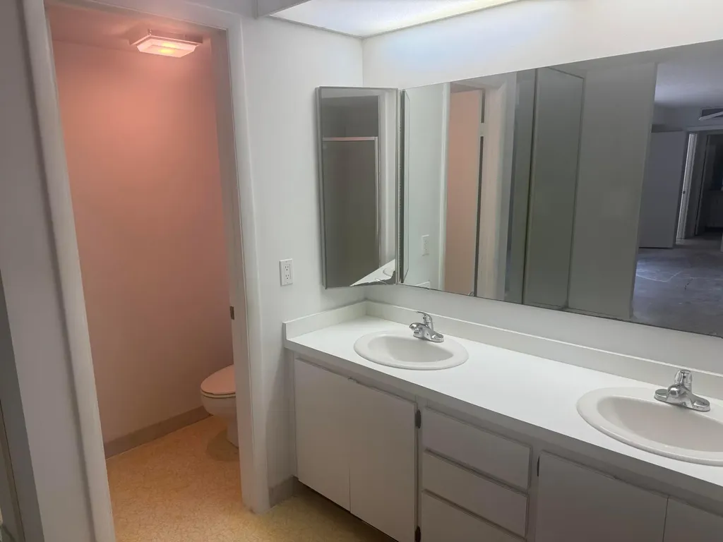 219 2nd Lane Palm Beach Gardens FL 33418