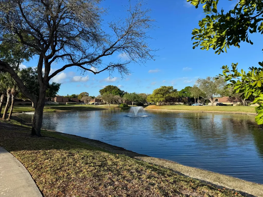 219 2nd Lane Palm Beach Gardens FL 33418