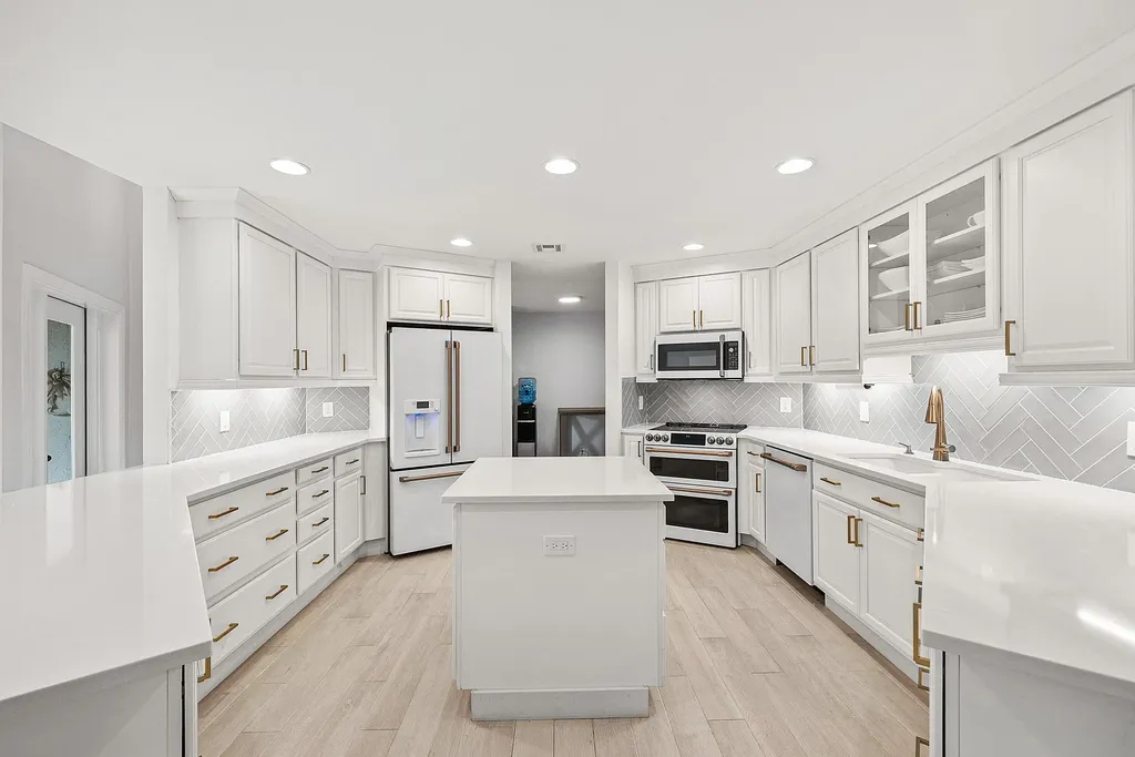 23373 Water Circle Boca Raton FL 33486