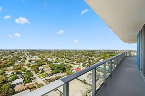 220 Lake Shore Drive Lake Park FL 33403