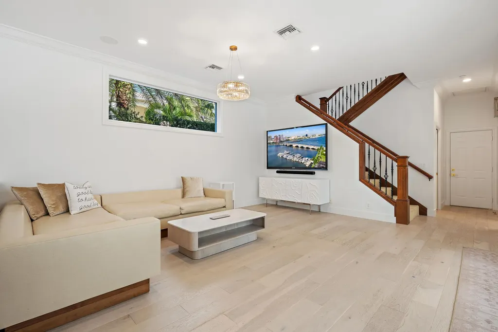325 Eagle Drive Jupiter FL 33477
