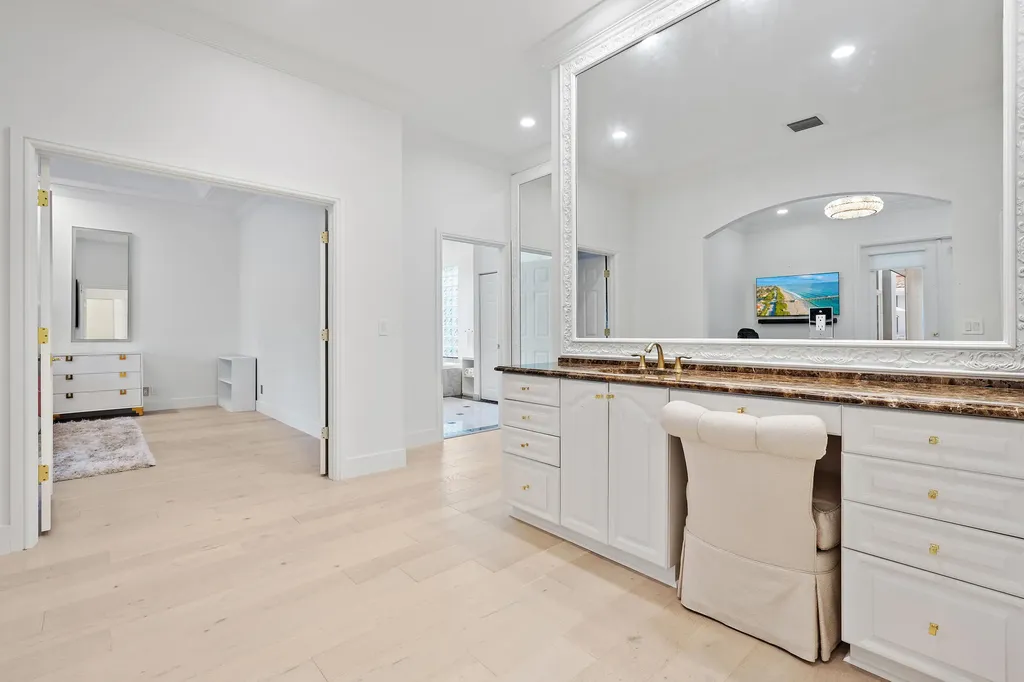 325 Eagle Drive Jupiter FL 33477