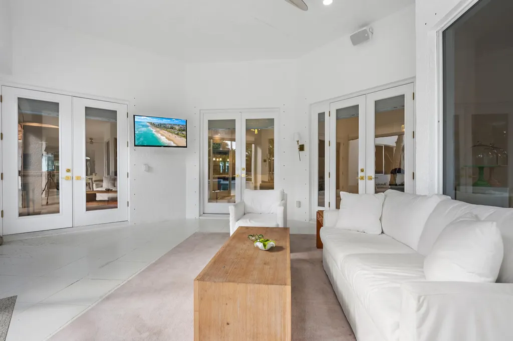325 Eagle Drive Jupiter FL 33477