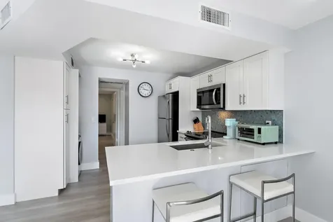 1605 S Us Highway 1 Jupiter FL 33477