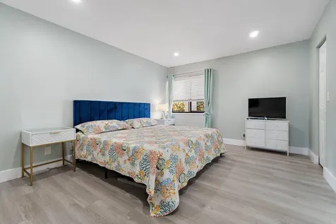 1605 S Us Highway 1 Jupiter FL 33477
