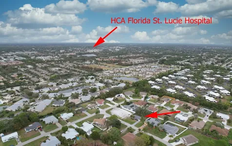 2009 SE Mary Terrace Port St Lucie FL 34952