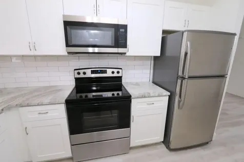 2009 SE Mary Terrace Port St Lucie FL 34952