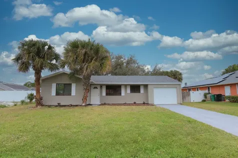 2009 SE Mary Terrace Port St Lucie FL 34952