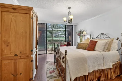 1533 Fairway Road Pembroke Pines FL 33026