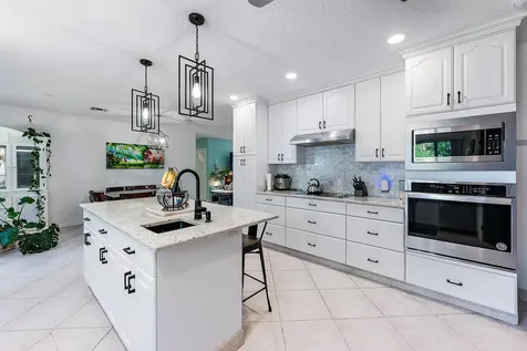805 E Madison Avenue Stuart FL 34996