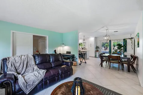 805 E Madison Avenue Stuart FL 34996