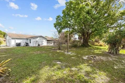 1250 SE Petunia Avenue Port St Lucie FL 34952