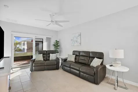 6187 Red Maple Manor Vero Beach FL 32966