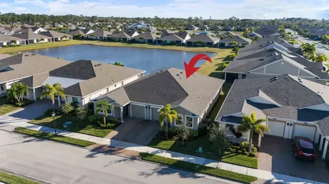 6187 Red Maple Manor Vero Beach FL 32966