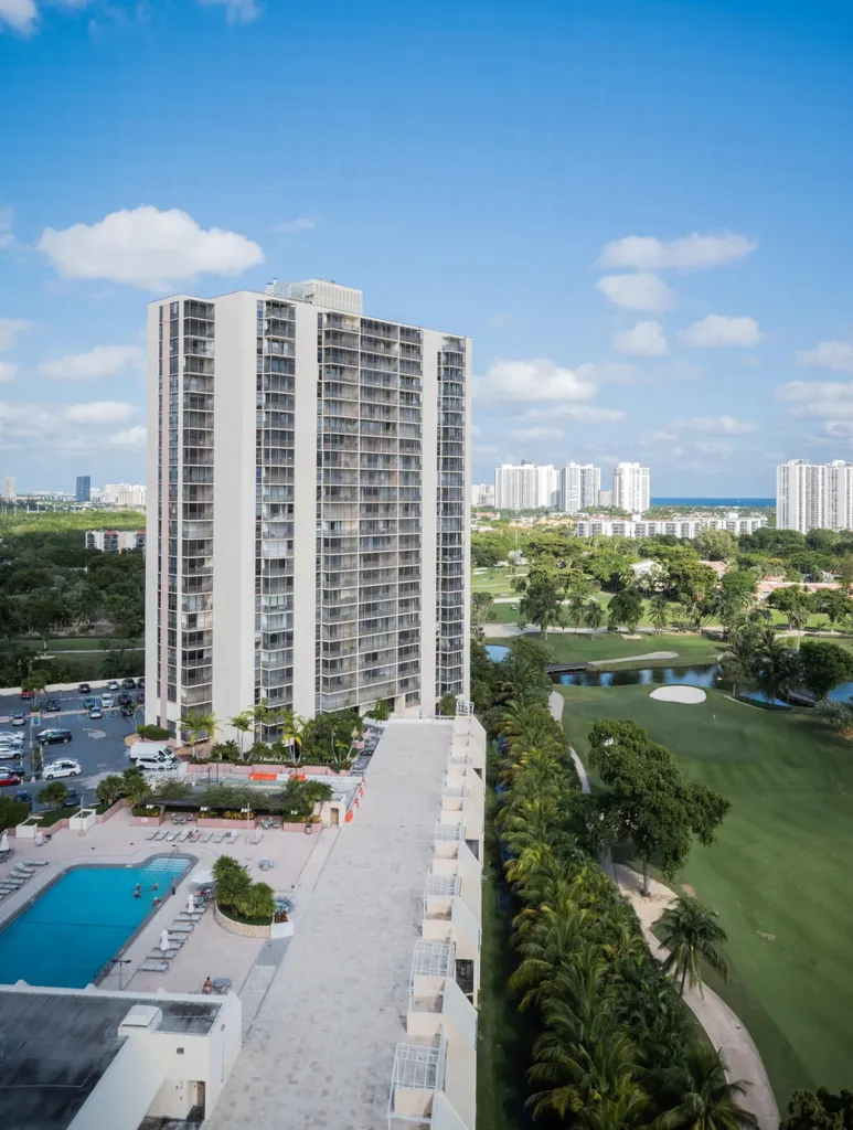 20335 W Country Club Drive Aventura FL 33180