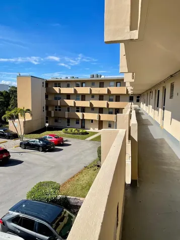1401 NE 191st Street Miami FL 33179