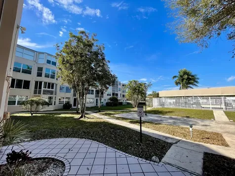 1401 NE 191st Street Miami FL 33179