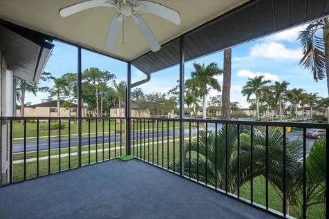 410 Pine Glen Lane Greenacres FL 33463
