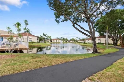 410 Pine Glen Lane Greenacres FL 33463