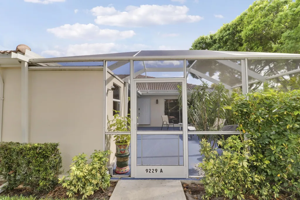 9229 Sun Terrace Circle A Circle Palm Beach Gardens FL 33403
