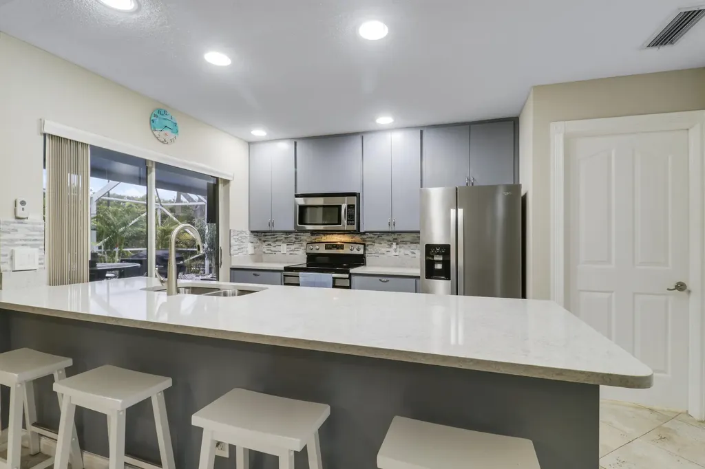 9229 Sun Terrace Circle A Circle Palm Beach Gardens FL 33403
