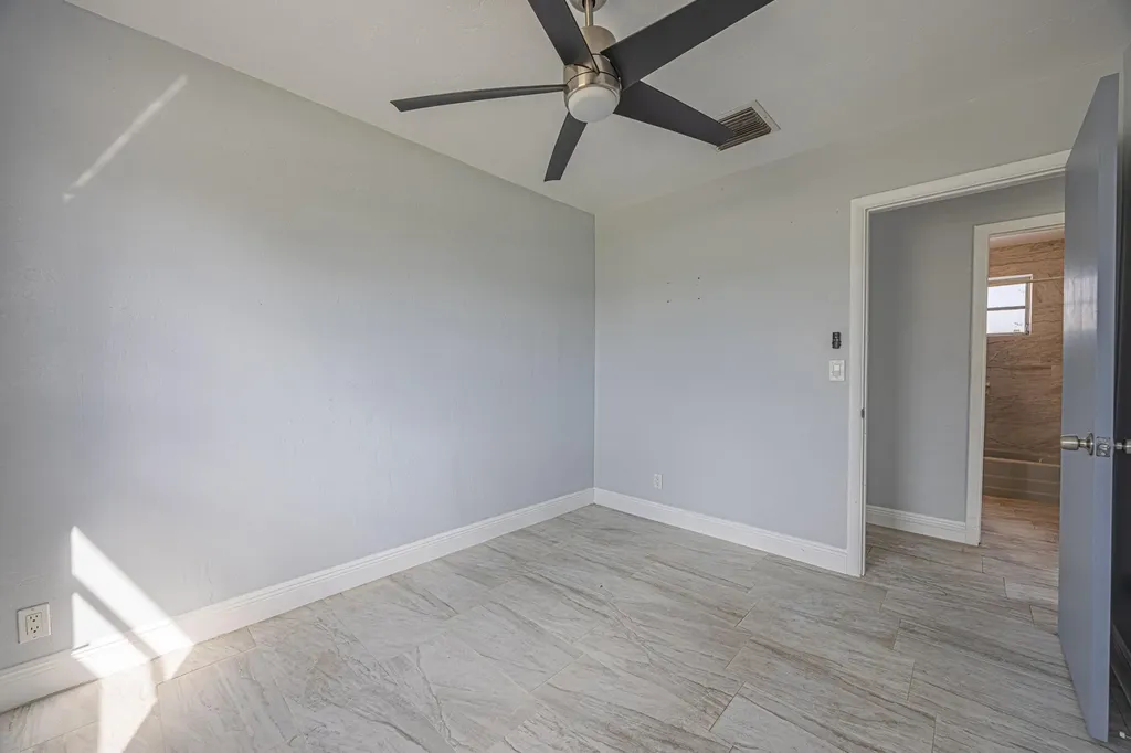 2007 Kenwood Road West Palm Beach FL 33409