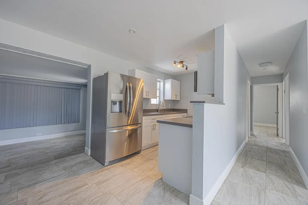 2007 Kenwood Road West Palm Beach FL 33409