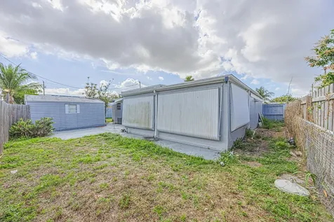 2007 Kenwood Road West Palm Beach FL 33409