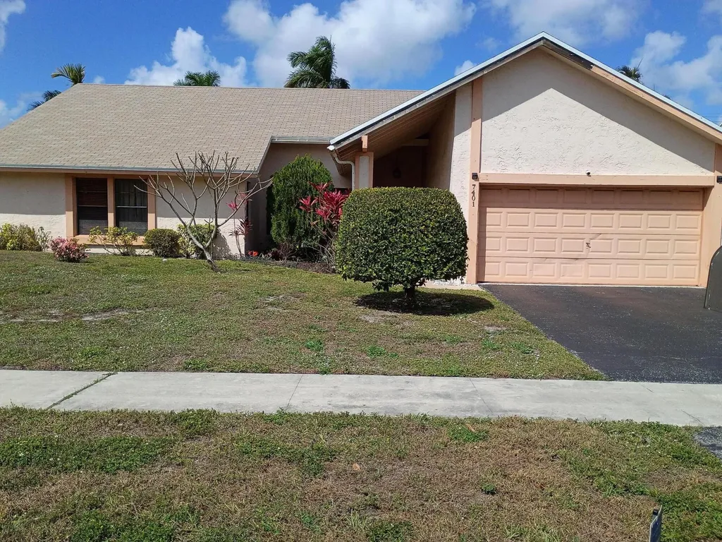 7401 NW 49th Court Lauderhill FL 33319